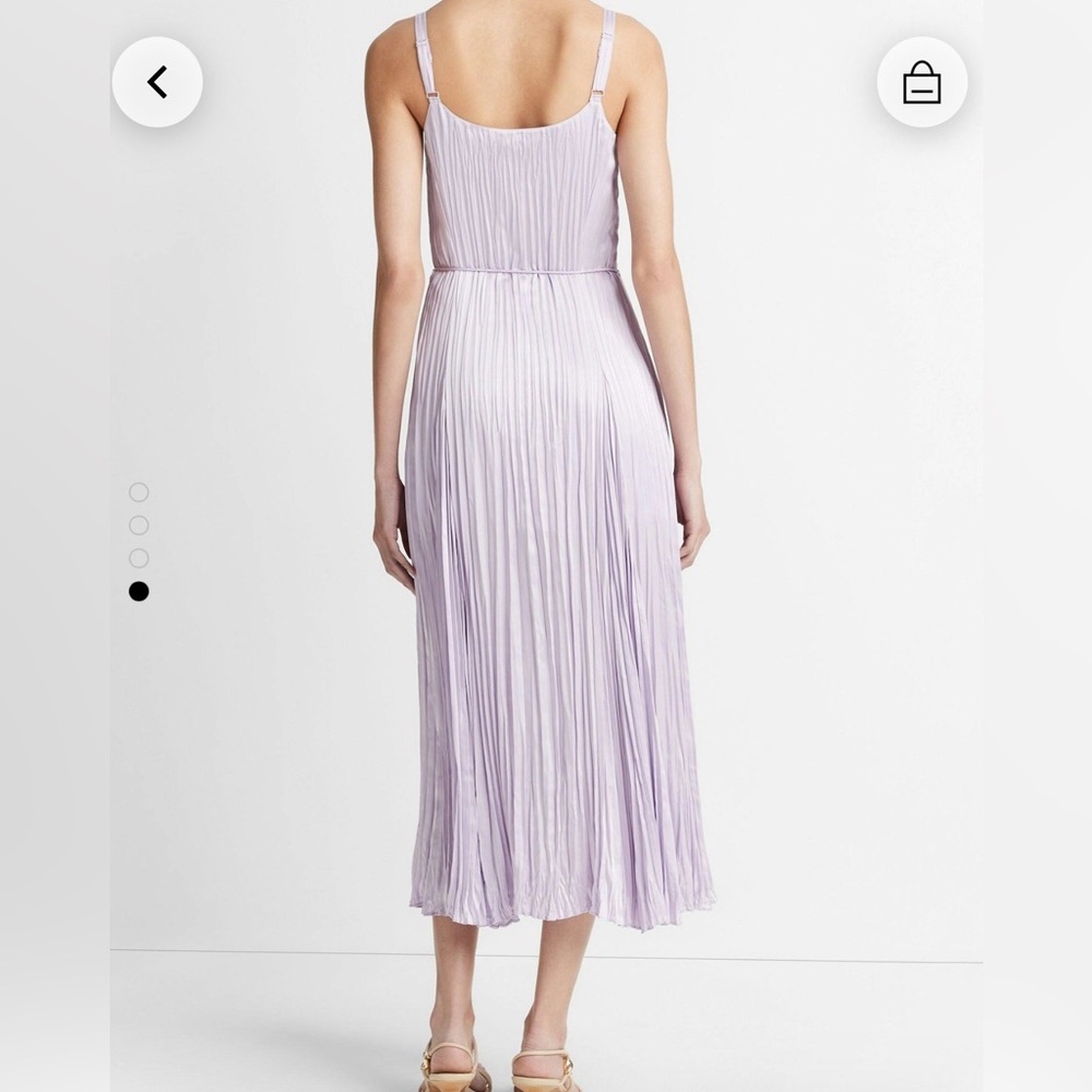 SOLD Beautiful Vince dress size M in bright lilac color - Picture 2 of 14